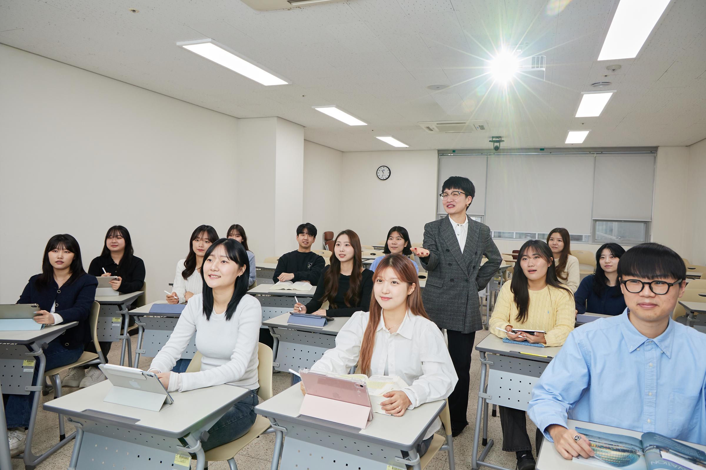 메인 비주얼